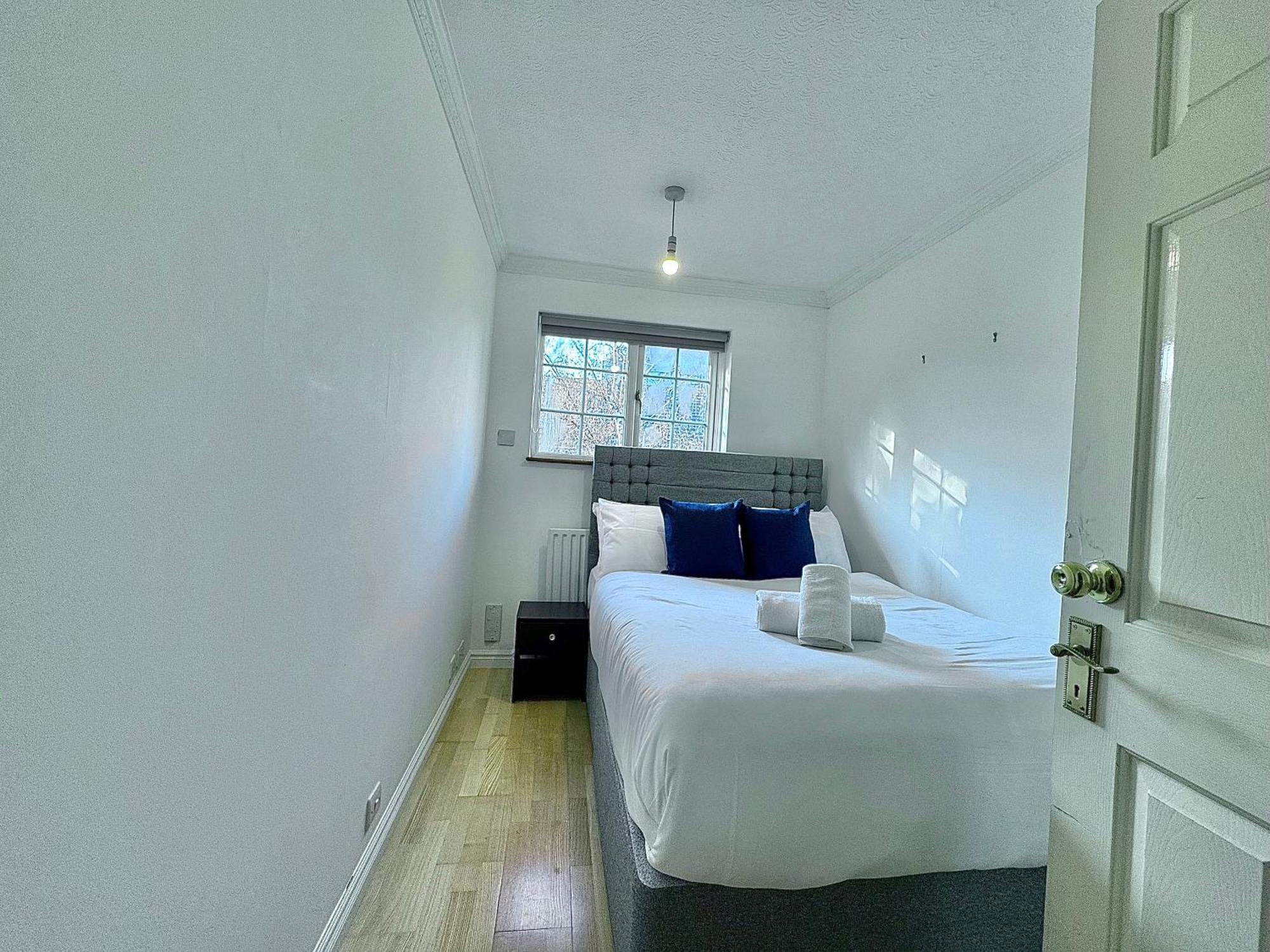 Three Bedroom House Near Bridge Casa de Férias *